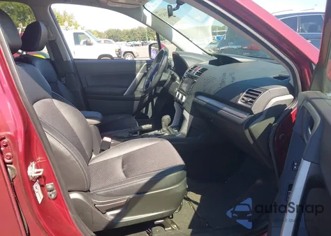 2017 Subaru Forester 2.0Xt Premium z USA, uszkodzony, nr VIN JF2SJGEC2HH551885